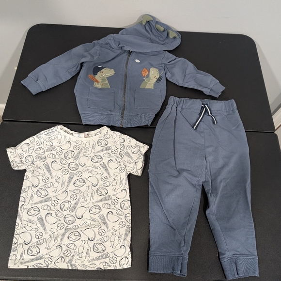 Tommy Bahama Blue Dinosaur Hoodie Set w/ White Graphic Tee and Pants in Size 3T - Picture 1 of 7